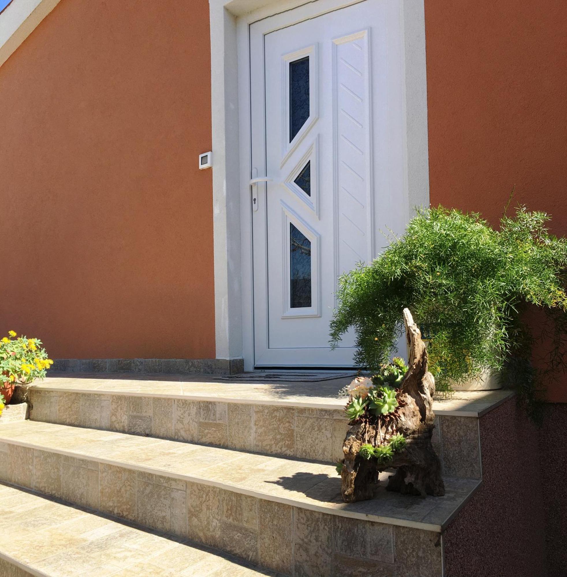 Apartment Marica Posedarje Εξωτερικό φωτογραφία