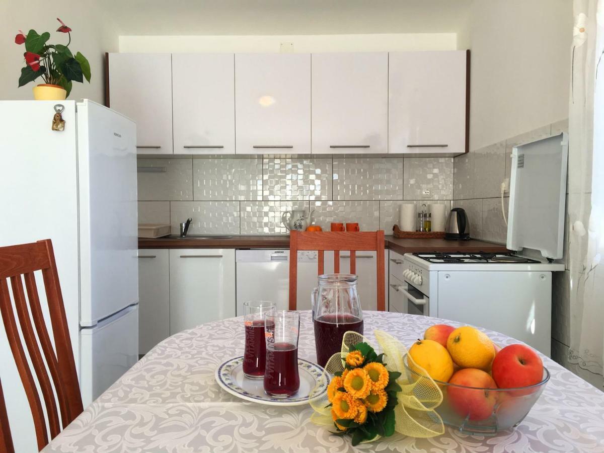 Apartment Marica Posedarje Εξωτερικό φωτογραφία