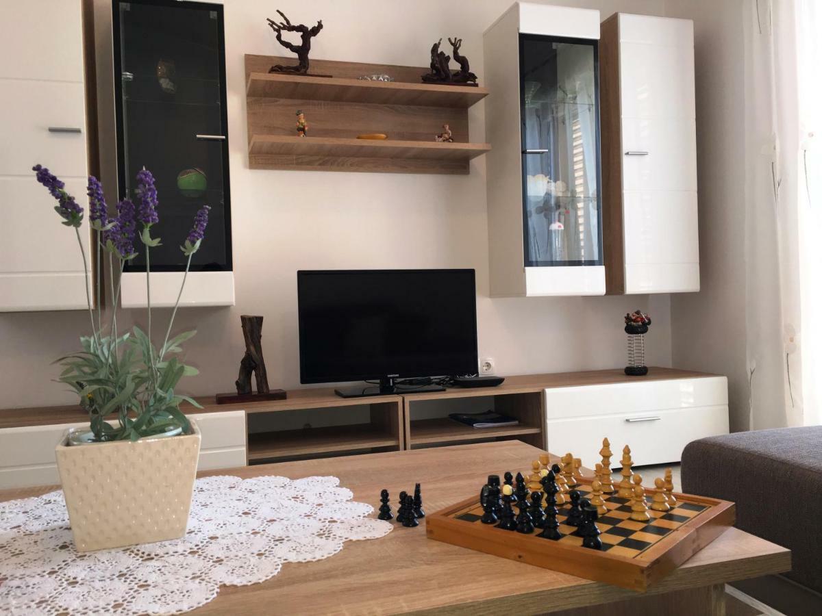 Apartment Marica Posedarje Εξωτερικό φωτογραφία
