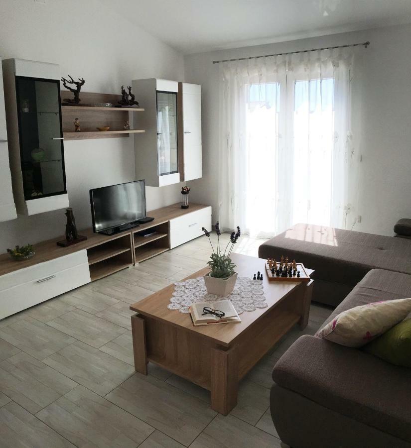 Apartment Marica Posedarje Εξωτερικό φωτογραφία