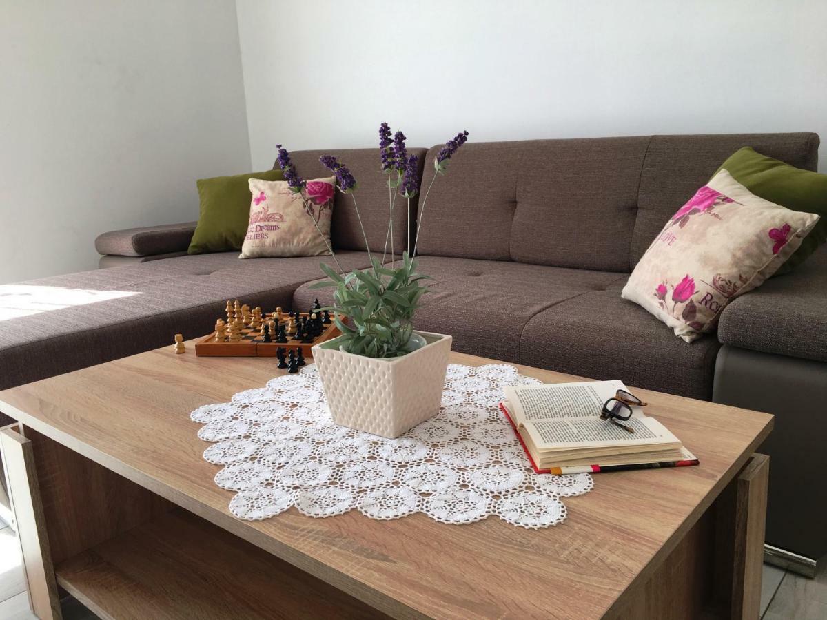 Apartment Marica Posedarje Εξωτερικό φωτογραφία